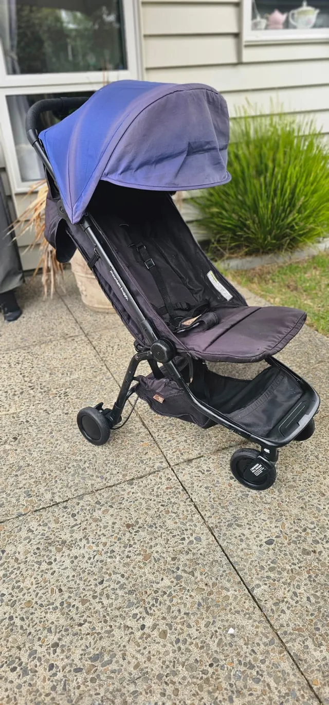 Pre-loved baby gear sold on Nestee